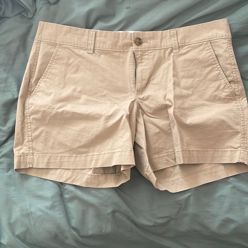 Old Navy khaki shorts